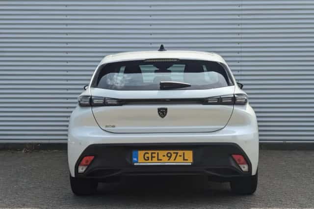 Peugeot 308 (2022) thumbnail 6