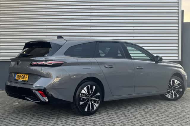 Peugeot 308 (2025) thumbnail 3
