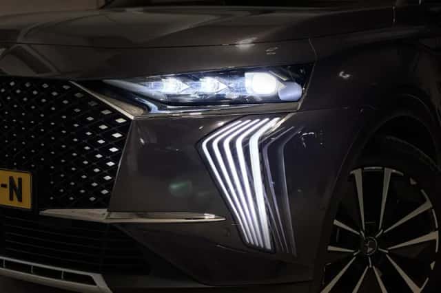 DS 7 (2024) thumbnail 2