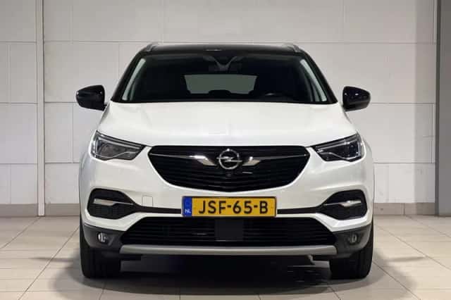 Opel Grandland X (2020) thumbnail 3