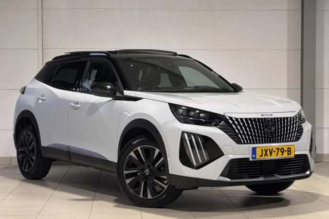 Peugeot 2008 (2024) thumbnail 4