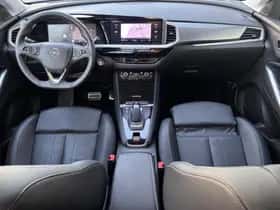 Opel Grandland (2023) thumbnail 23