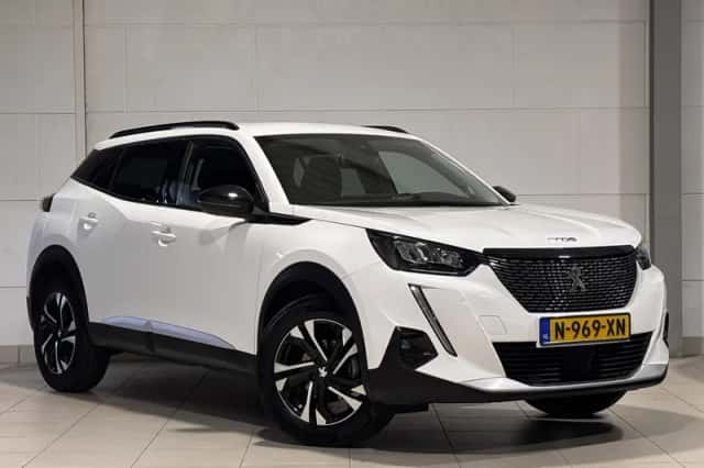 Peugeot 2008 (2022) thumbnail 4