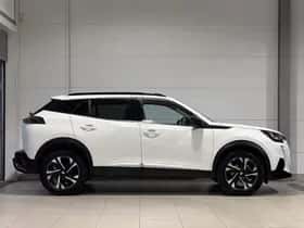 Peugeot 2008 (2022) thumbnail 5