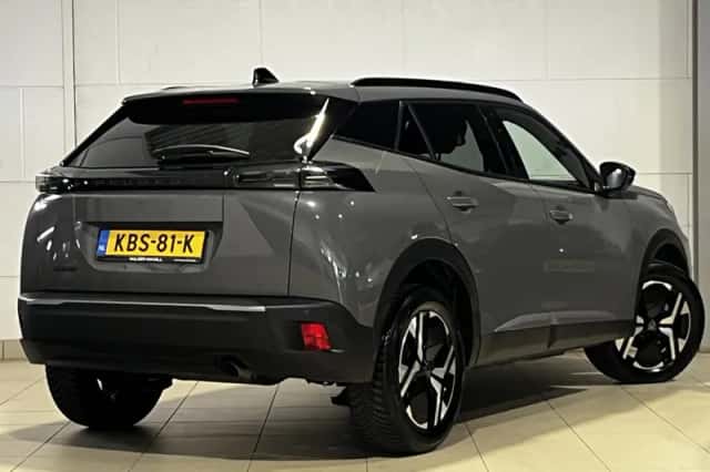 Peugeot 2008 (2024) thumbnail 5