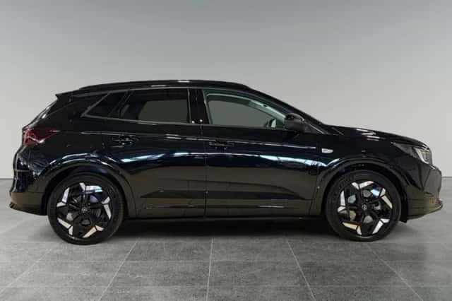 Opel Grandland (2024) thumbnail 5