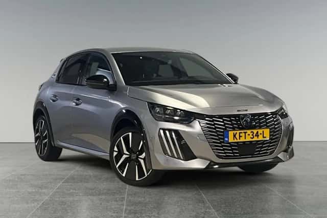 Peugeot 208 (2024) thumbnail 3