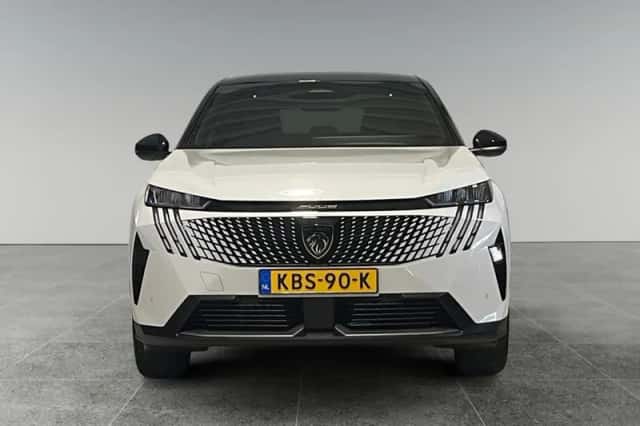 Peugeot 3008 (2025) thumbnail 2