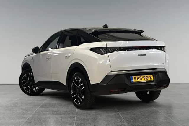 Peugeot 3008 (2025) thumbnail 3