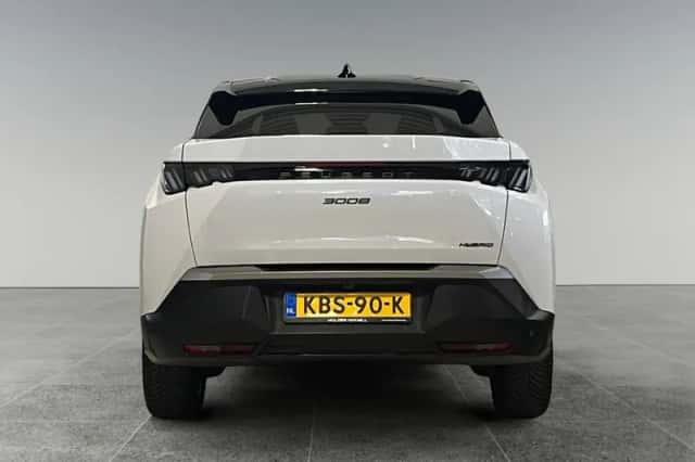 Peugeot 3008 (2025) thumbnail 4