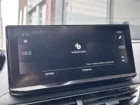 Peugeot 5008 (2022) thumbnail 45