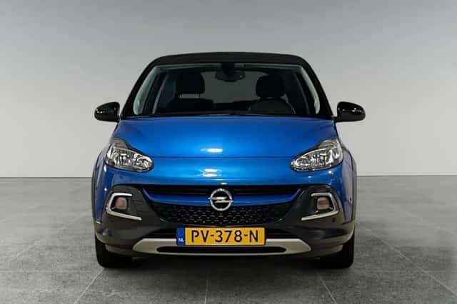 Opel Adam (2017) thumbnail 2