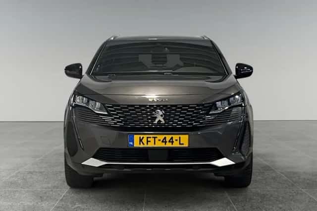 Peugeot 5008 (2024) thumbnail 2