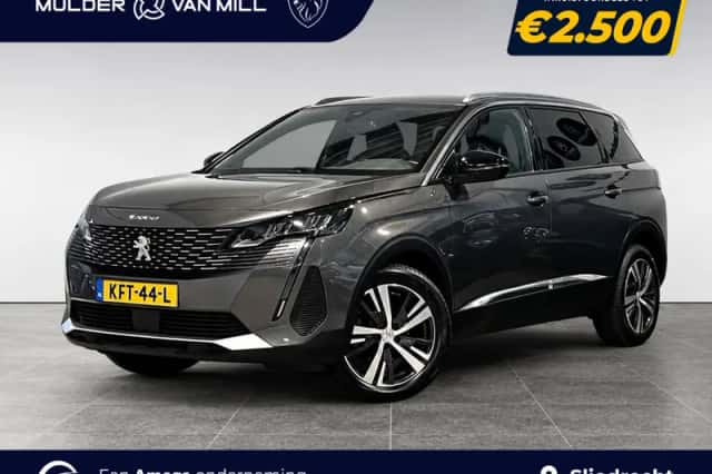 Peugeot 5008 (2024) thumbnail 1