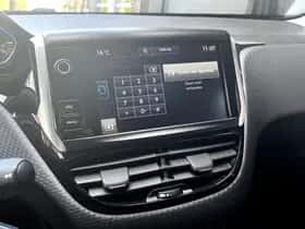 Peugeot 2008 (2016) thumbnail 29