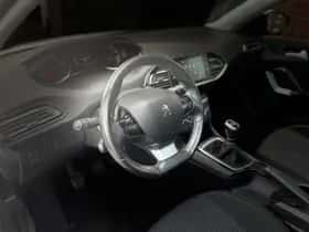 Peugeot 308 (2020) thumbnail 11