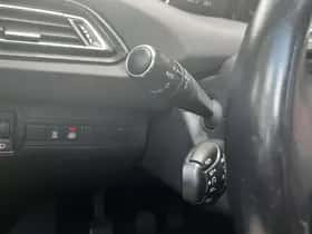 Peugeot 308 (2020) thumbnail 17