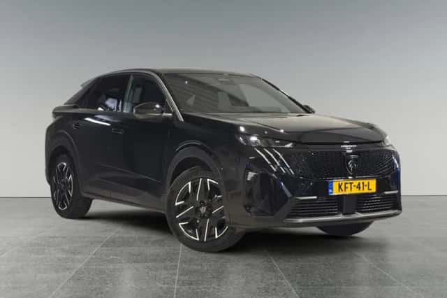 Peugeot 3008 (2025) thumbnail 3