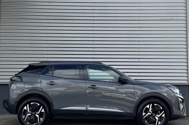 Peugeot 2008 (2024) thumbnail 3