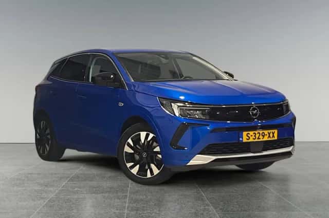 Opel Grandland (2023) thumbnail 3