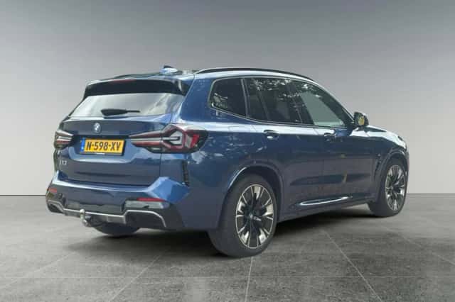 BMW iX3 (2022) thumbnail 5
