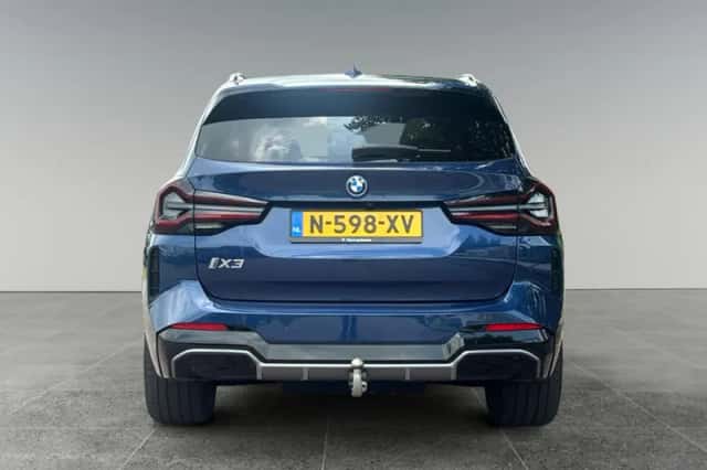 BMW iX3 (2022) thumbnail 6