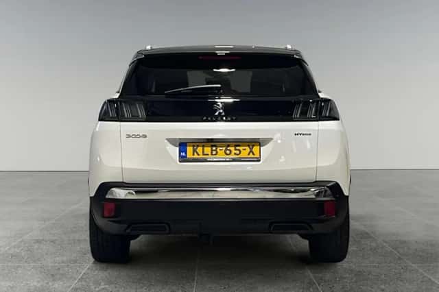 Peugeot 3008 (2022) thumbnail 4