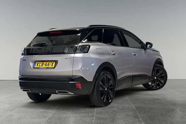 Peugeot 3008 (2022) thumbnail 5