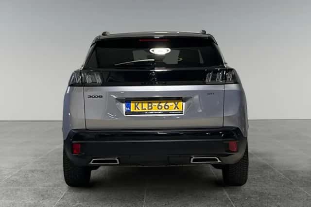 Peugeot 3008 (2022) thumbnail 6