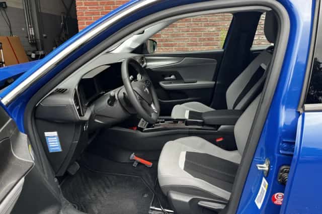 Opel Mokka (2024) thumbnail 3