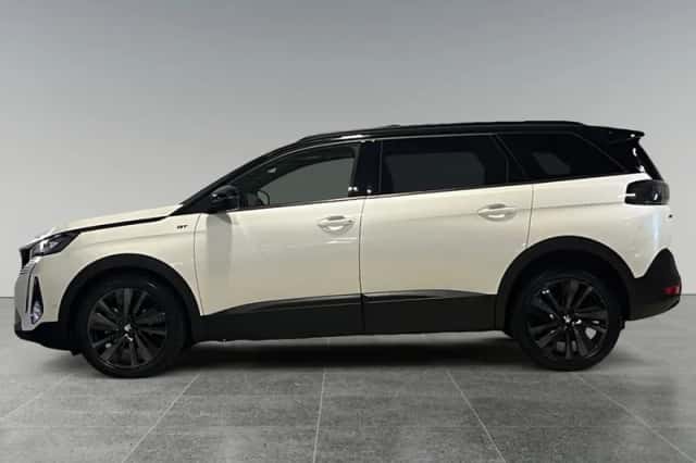 Peugeot 5008 (2023) thumbnail 3