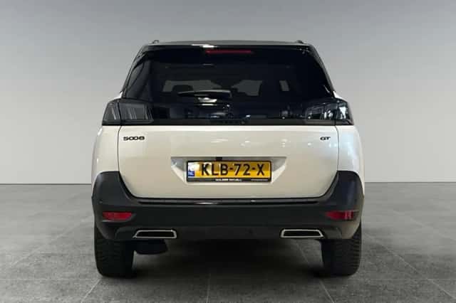 Peugeot 5008 (2023) thumbnail 5