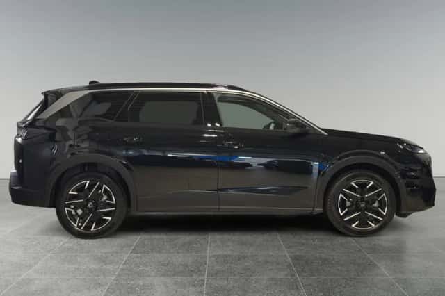 Peugeot 5008 (2025) thumbnail 4