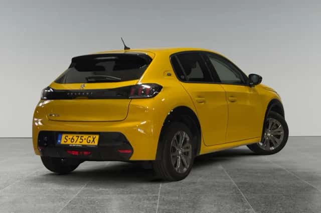 Peugeot e-208 (2023) thumbnail 5