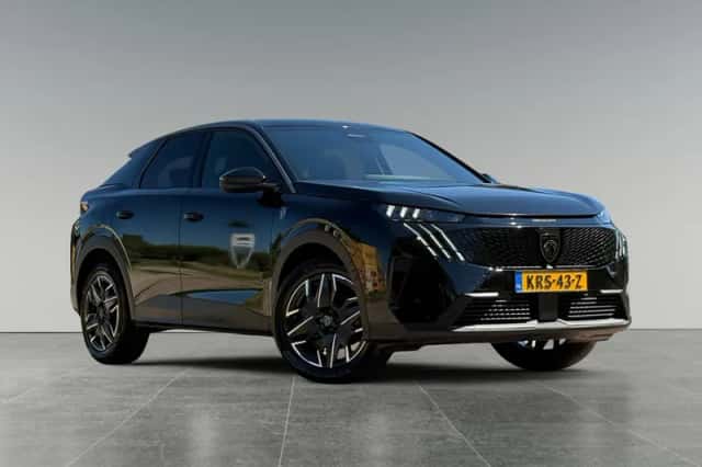 Peugeot 3008 (2025) thumbnail 3