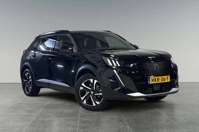 Peugeot e-2008 (2023) thumbnail 3