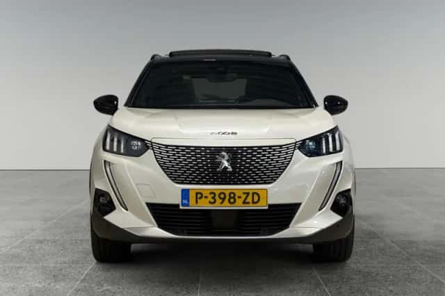 Peugeot e-2008 (2022) thumbnail 2