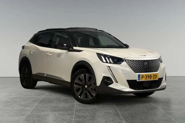 Peugeot e-2008 (2022) thumbnail 3