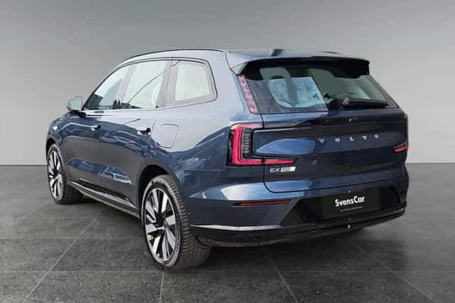 Volvo EX90 (2025) thumbnail 4