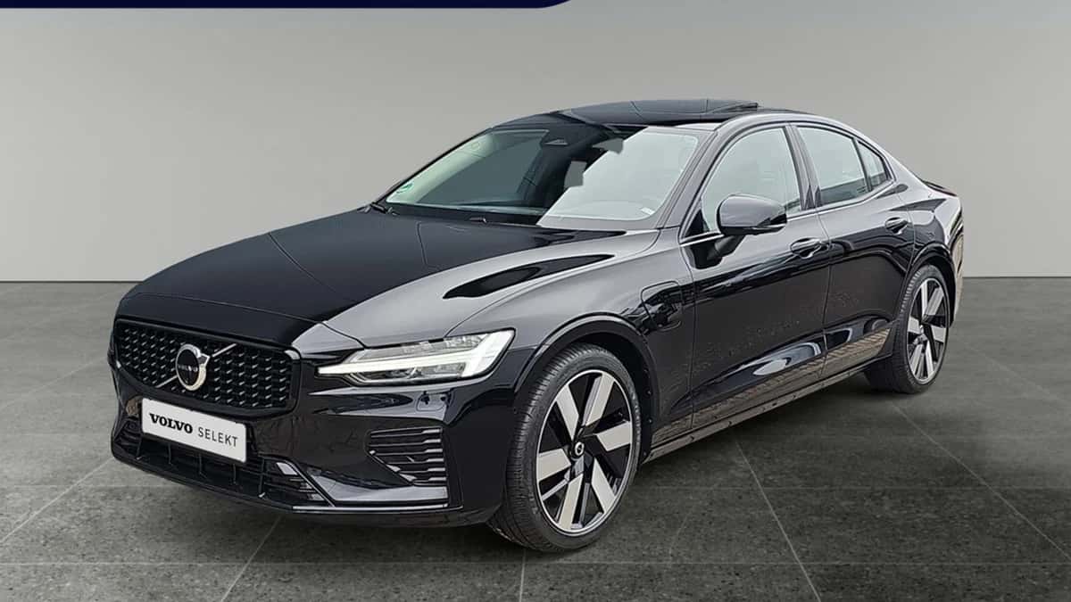Volvo S60 (2024) — foto 1