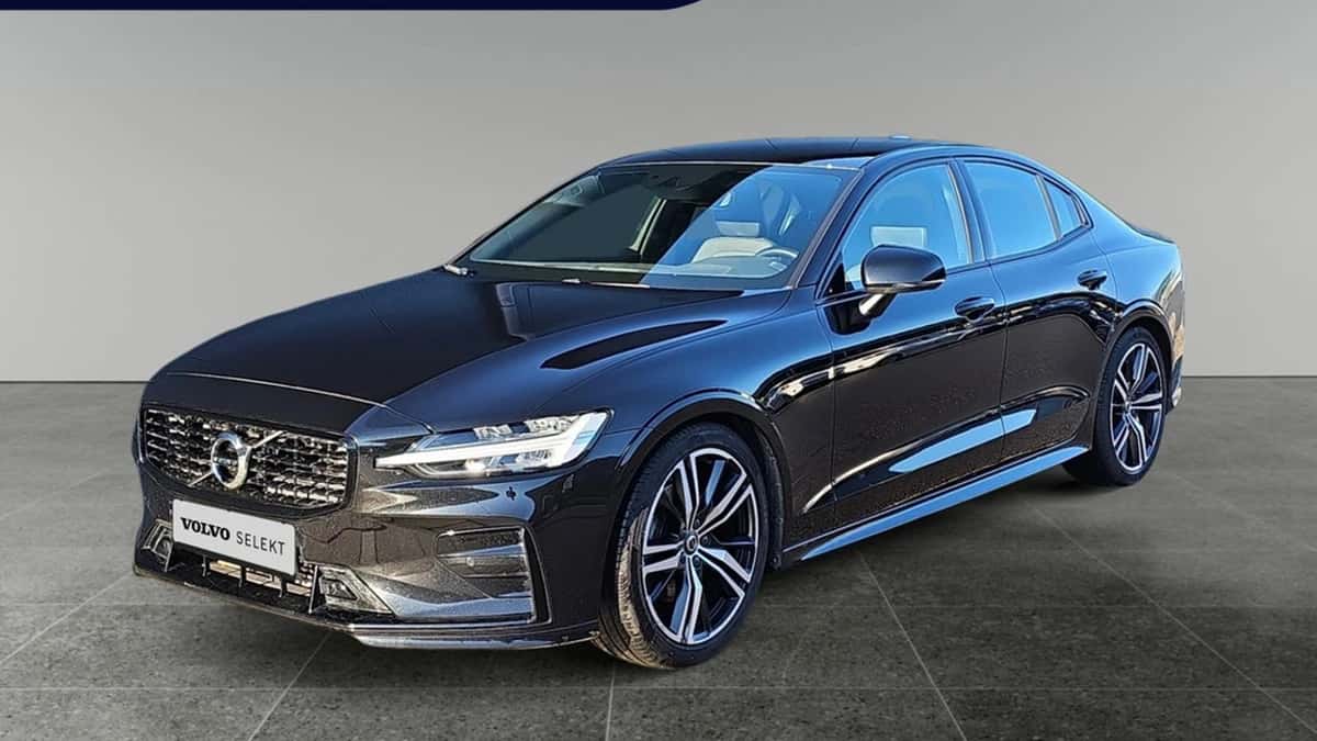 Volvo S60 (2022) — foto 1