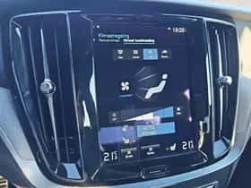 Volvo S60 (2022) thumbnail 16