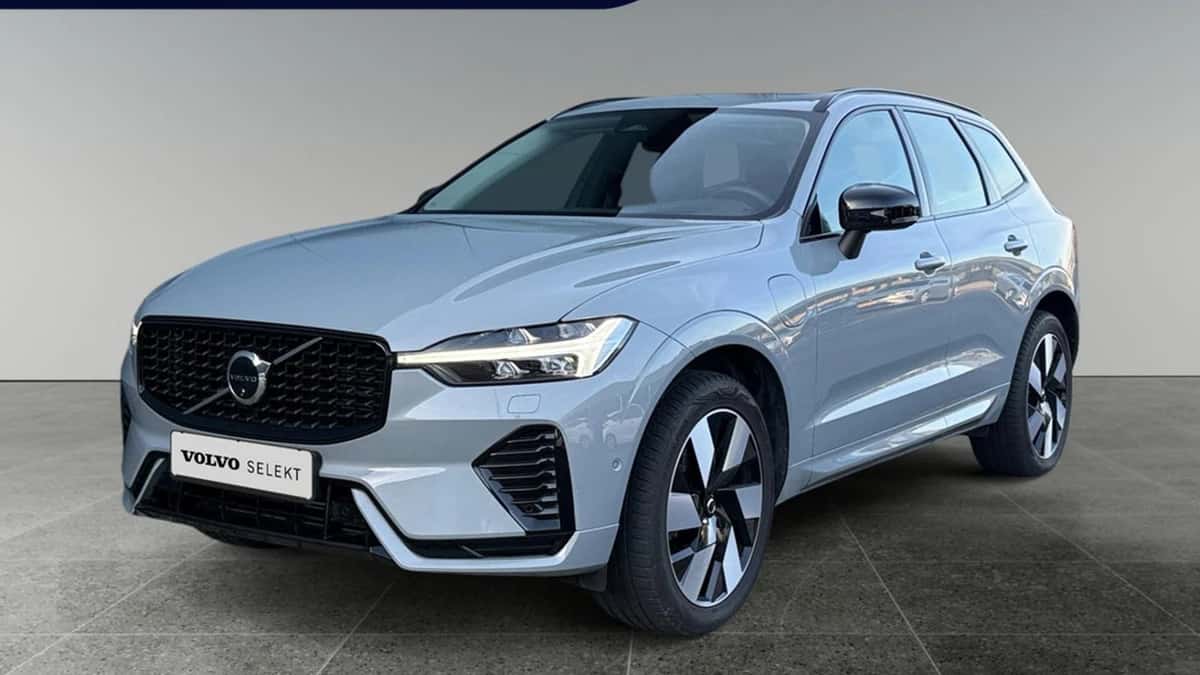 Volvo XC60 (2025) — foto 1