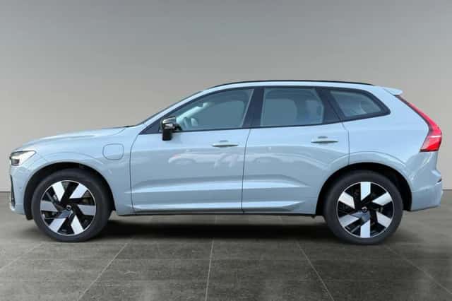 Volvo XC60 (2025) thumbnail 3