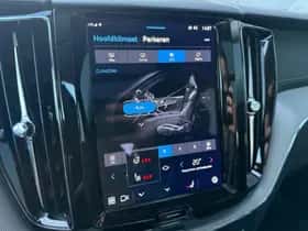 Volvo XC60 (2025) thumbnail 21