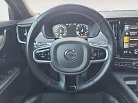 Volvo V90 (2021) thumbnail 9