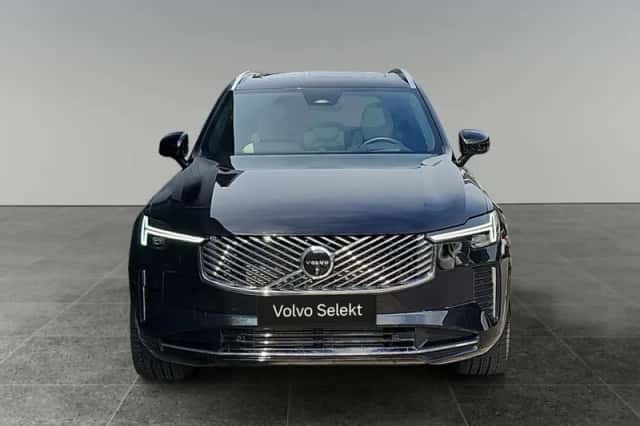 Volvo XC90 (2025) thumbnail 2