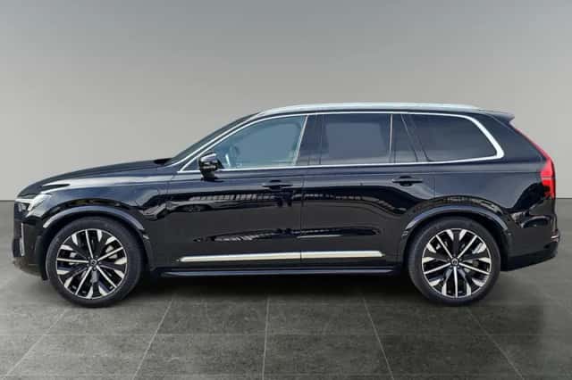 Volvo XC90 (2025) thumbnail 3