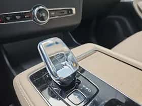 Volvo XC90 (2025) thumbnail 26