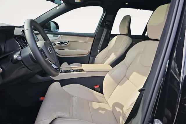 Volvo XC90 (2025) thumbnail 6
